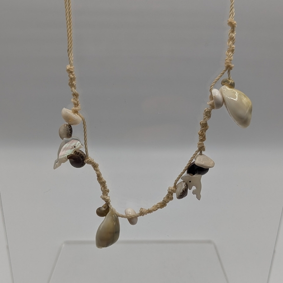 Y2K seashell necklace - Picture 4 of 5